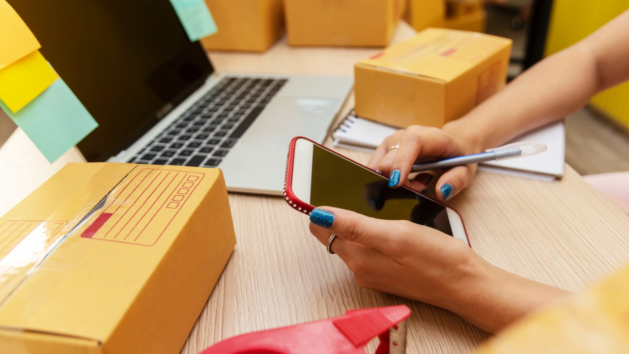 How to Safely Sell Used Underwear Online in 2024